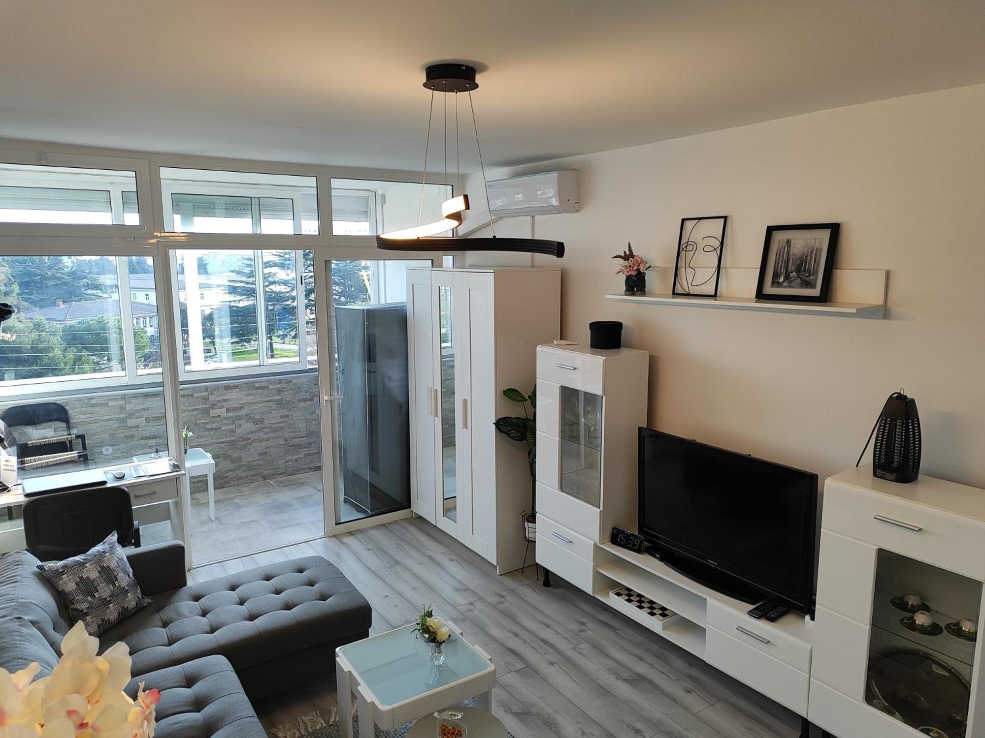 Apartment Zara With Garage Kültér fotó